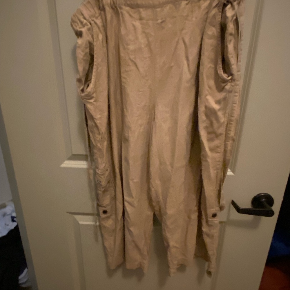 Capri linen pants